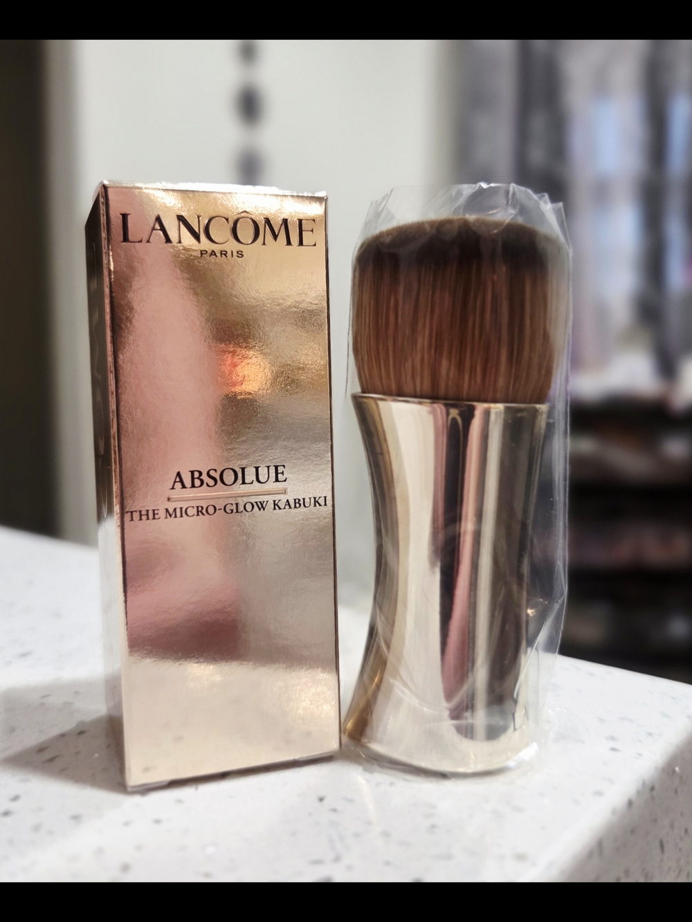LANCOME Absolue Micro-Glow Kabuki Brush in Gold